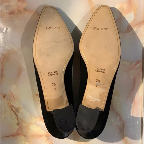 Anne Klein Vintage Heels - Picture 2 of 4